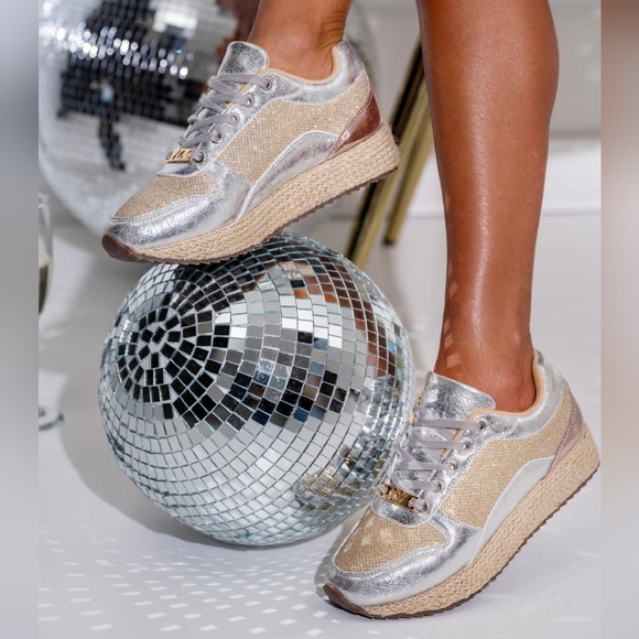 Shoes - Women Silver Fashion Sneakers Size 8
